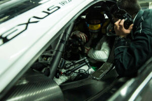 レクサス「走るアート」公開