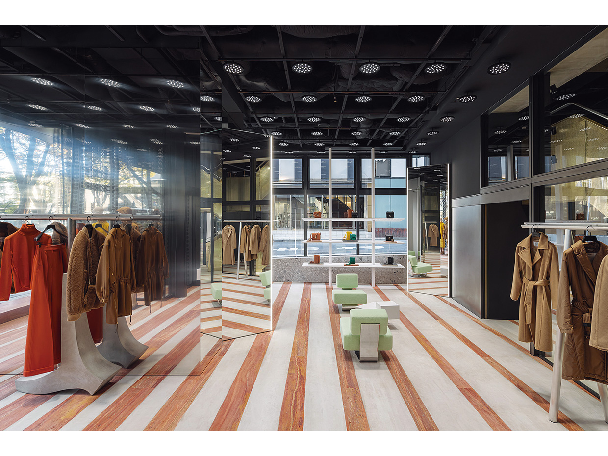 マックスマーラ フラッグシップストア