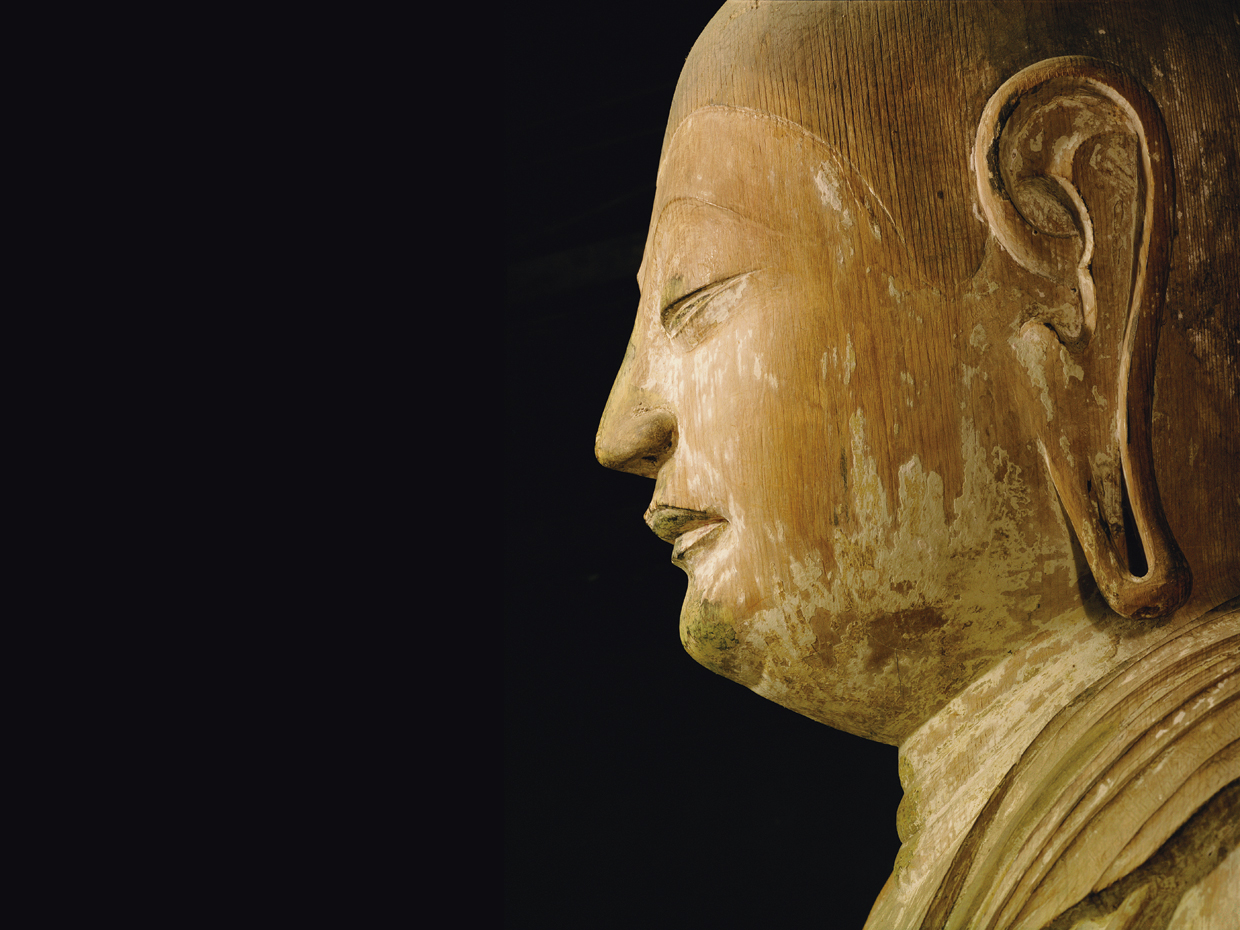 室⽣寺弥勒堂釈迦如来坐像左半⾯相　昭和41（1966）年頃［写真提供／土門拳記念館］