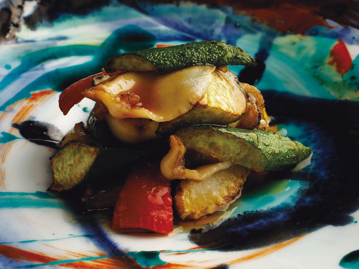 館林産きゅうりとパブリカの唐揚げと鮑の薄切り（銀座小十&emsp;奥田透氏）