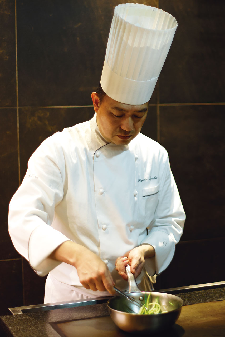 リューズ&emsp;飯塚隆太 氏