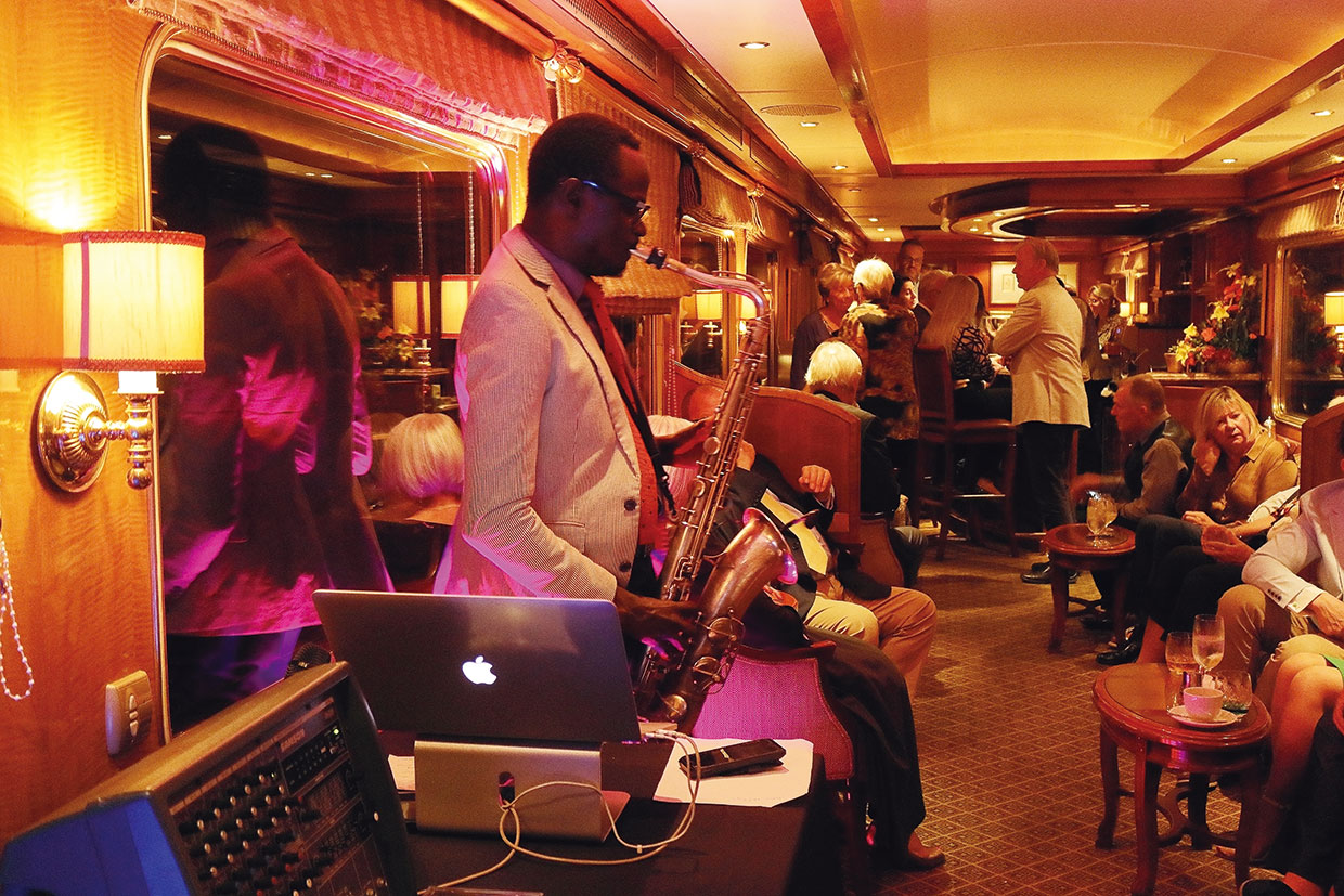 ブルートレイン、ラウンジカー