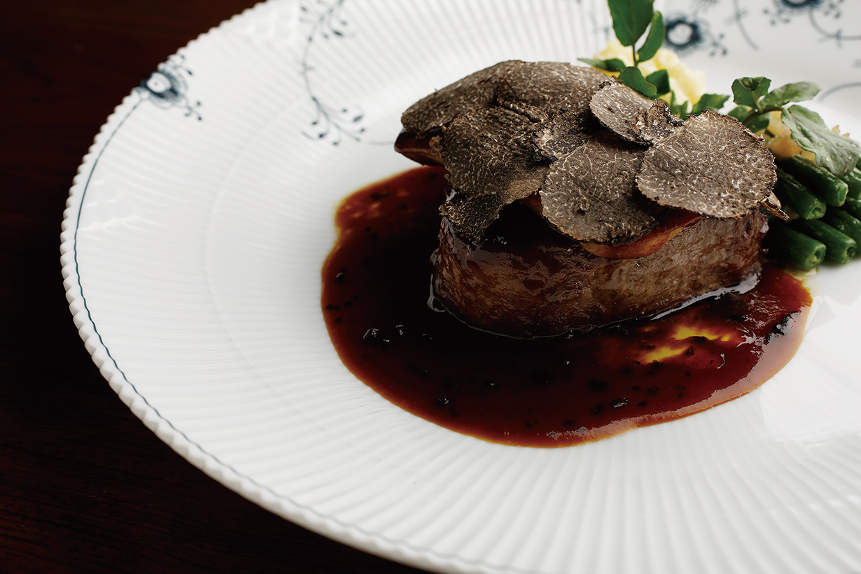 レストランキノシタ「八千代黒牛フィレ肉ロースト フォアグラソテー マディラソース」