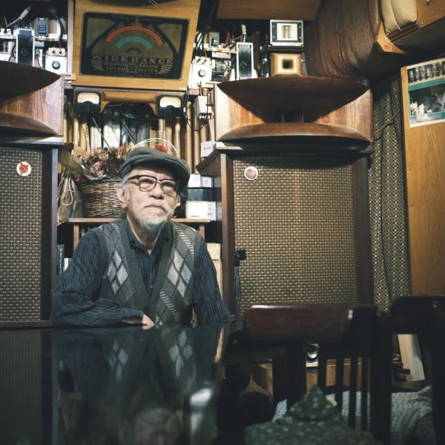 レコードを回し続ける