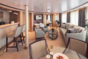 歓喜の時を刻む「洋上の祝祭」、JTBクルーズ全船貸切