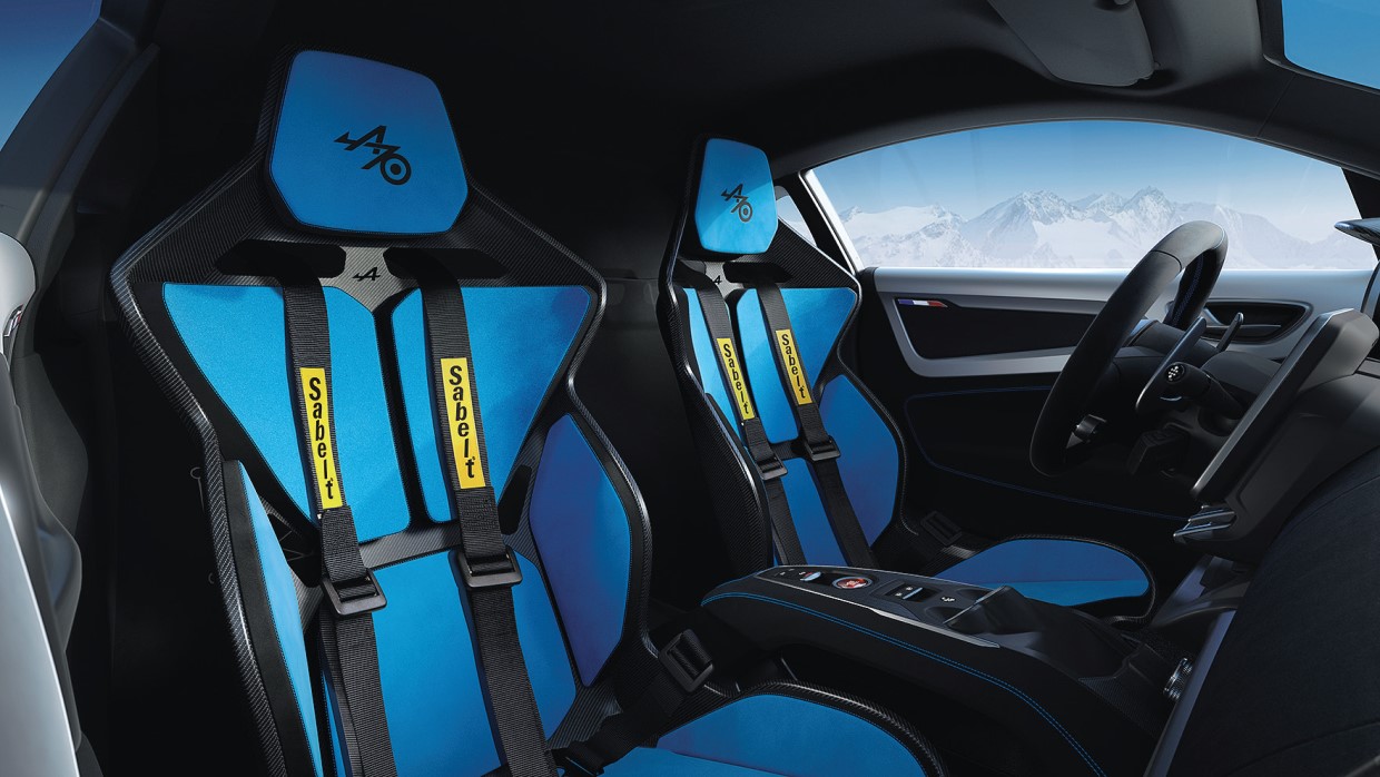 スポーツカーと暮らす、アルピーヌ