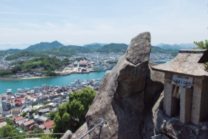 祈りと海賊の街尾道