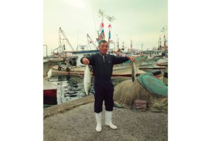 豊後水道一本釣りにこだわる漁師たちがいる