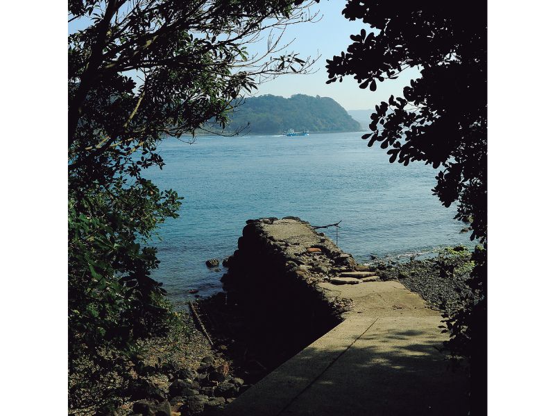 長崎喜遊曲 豊饒と冒険とスマート・ネイビーの栄光 佐世保