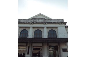 長崎喜遊曲 豊饒と冒険とスマート・ネイビーの栄光 佐世保